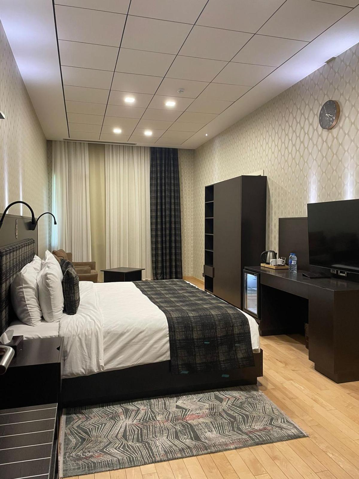 באקו Badam D'Art Boutique Hotel מראה חיצוני תמונה